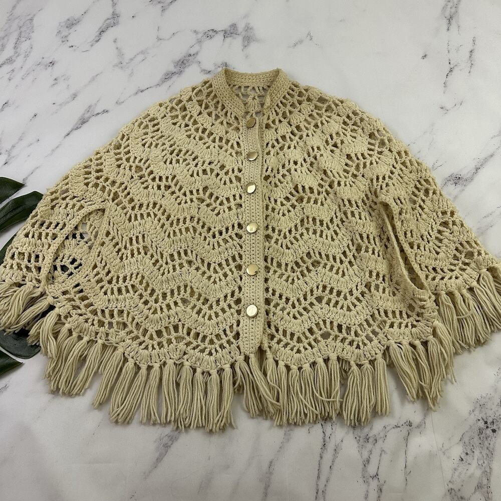 Vintage 80s Crochet Knit Poncho Cape Sweater One Size Cream Fringe Cottagecore